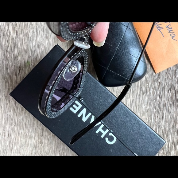 Chanel sunglasses main image 11